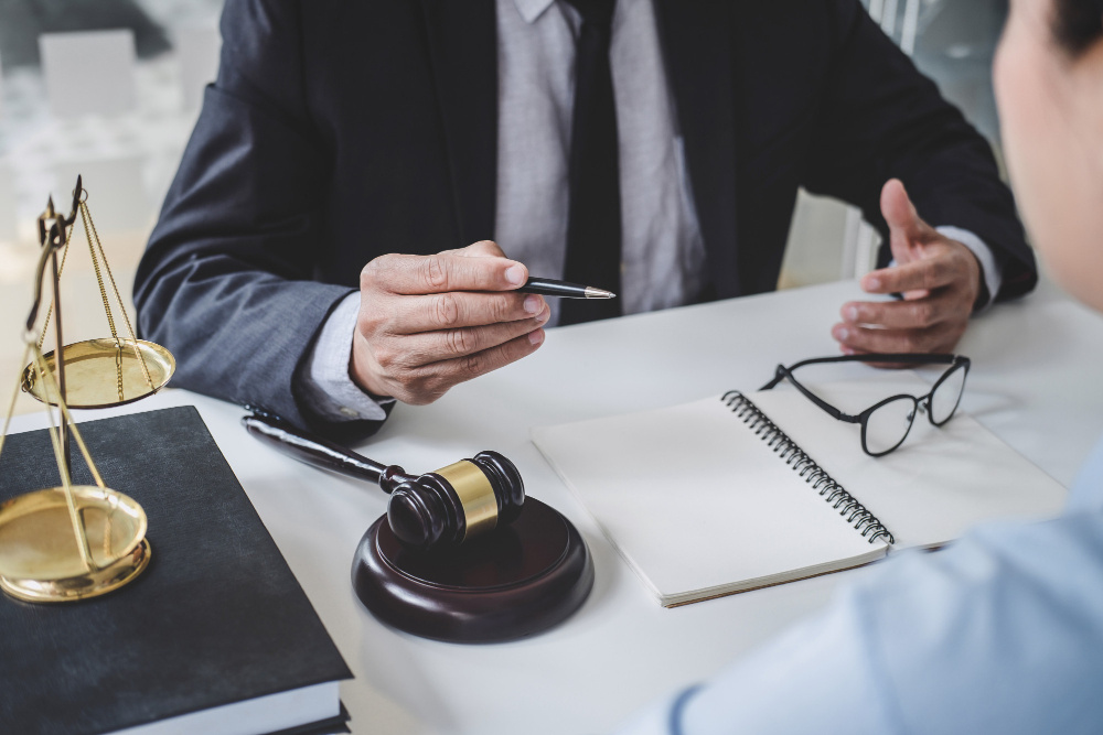 Consultation of male lawyers