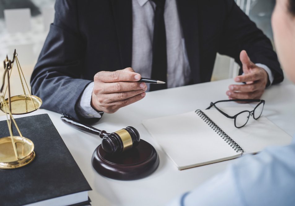 Consultation of male lawyers